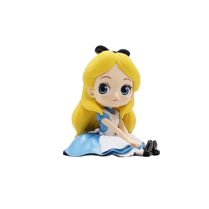 BANDAI Disney Princess Snow White Cinderella Aurora Cute Mini Children's Day Gifts Collect Ornaments Figure Model Toys