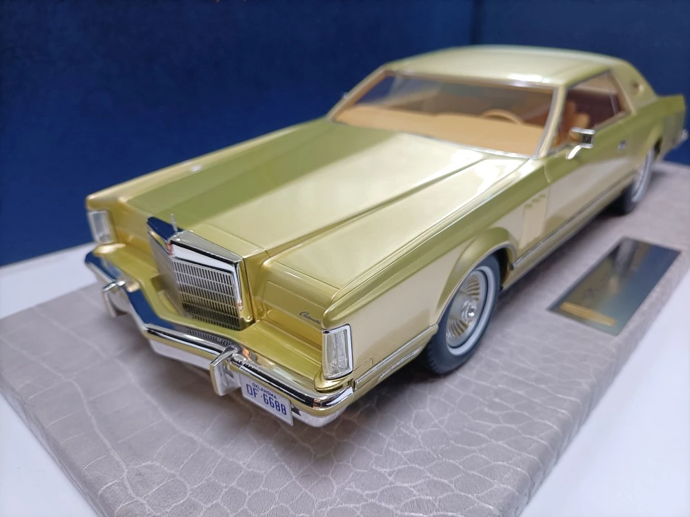Amc 1:18 continental mark v givenchy edição 1979 simulação de carro vintage edição limitada resina metal estático modelo de carro brinquedo presente