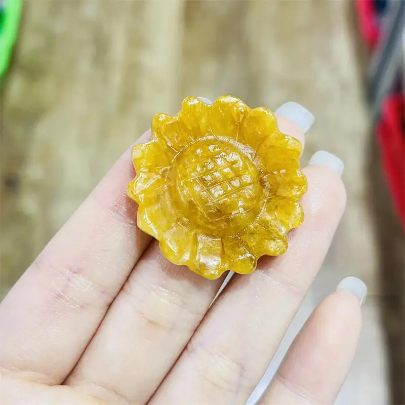 

5PCS Natural Yellow Fire Quartz Hematoid Sunflower Carving Reiki Healing Stone Lucky Crafts Room Desk Decoration Gift 3.5CM