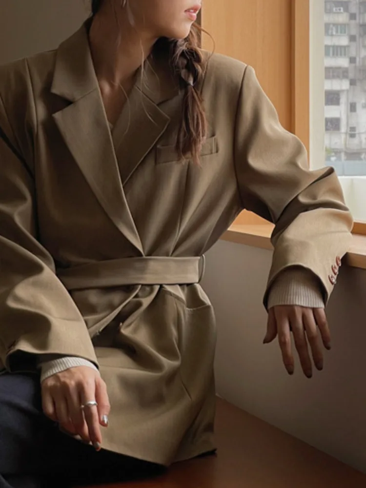 LANMREM Korean Version Fashion Blazers With Belt Notched Collar Long Sleeves Chic Coats Office Lady 2024 Autumn New 2DA9207