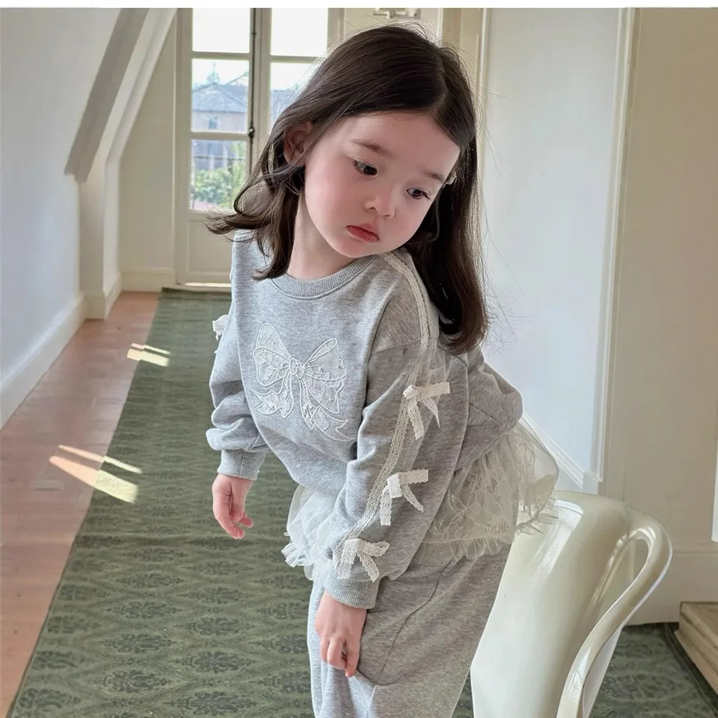 

2025 Autumn New Girls Cartoon Bow Sweater Lace Skirt Sweatpants Set