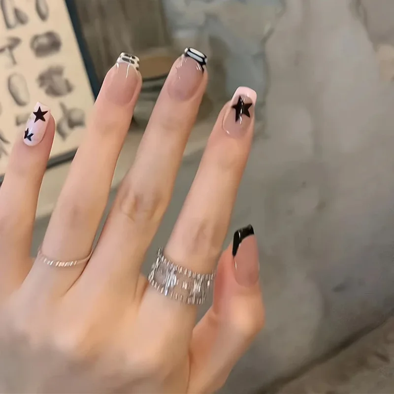 

24PCS Y2k Sweet Coffin False Nails with Glue Star Patterns French Fake Nails for Spice Girls Simple Patch Wearable Nail Tips Art