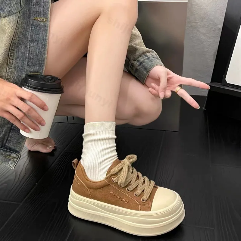 

Autumn Women's Casual Sports Shoes 2025 Comfortable Anti Slip Outdoor Fashion Retro Platform Vulcanized Shoes Zapatos Mujer
