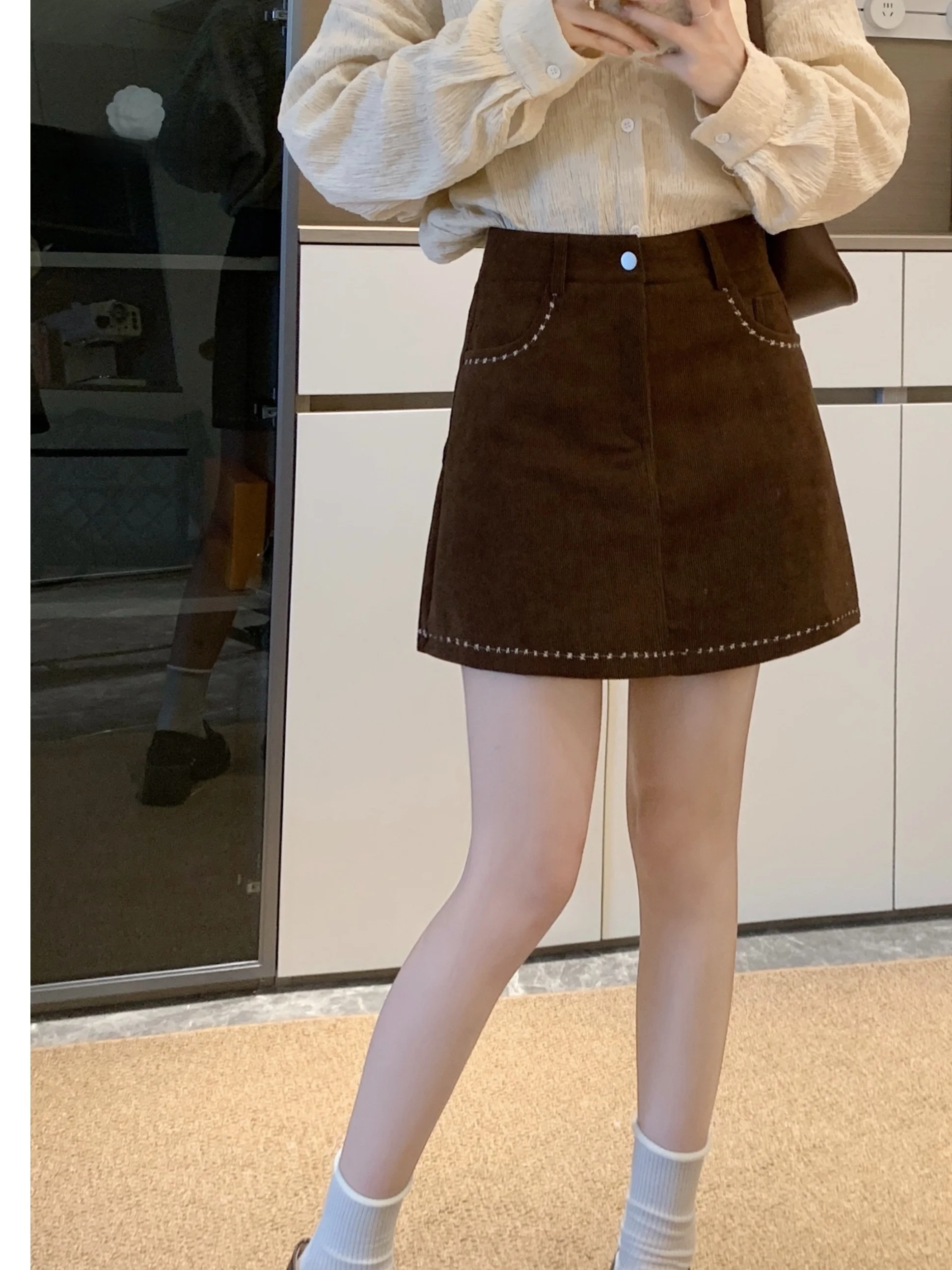 

Женская вельветовая юбка А-силуэта больших размеров с вышивкой в стиле ретро, плотная, с завышенной талией, стройнящая, модная, осенняя новинка