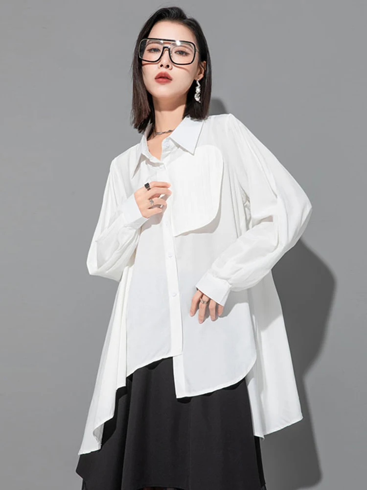 [EAM] Women Black Irregular Pleated Big Size Blouse New Lapel Long Sleeve Loose Fit Shirt Fashion Spring Autumn 2024 1DF6525