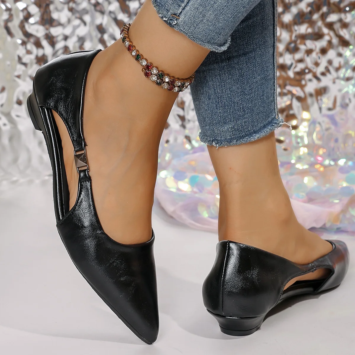 المرأة الكلاسيكية بلون بولي Leather الجلود مسطحة القاع منخفضة أعلى أحذية جوفاء تنفس وأشار منخفضة حذا فردي للسيدات المرأة حجم كبير