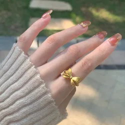 Solid 18K Gold Rings for Women Bowknot Ring Is Light Luxurious and Exquisite Jewelry for Engagement Gifts