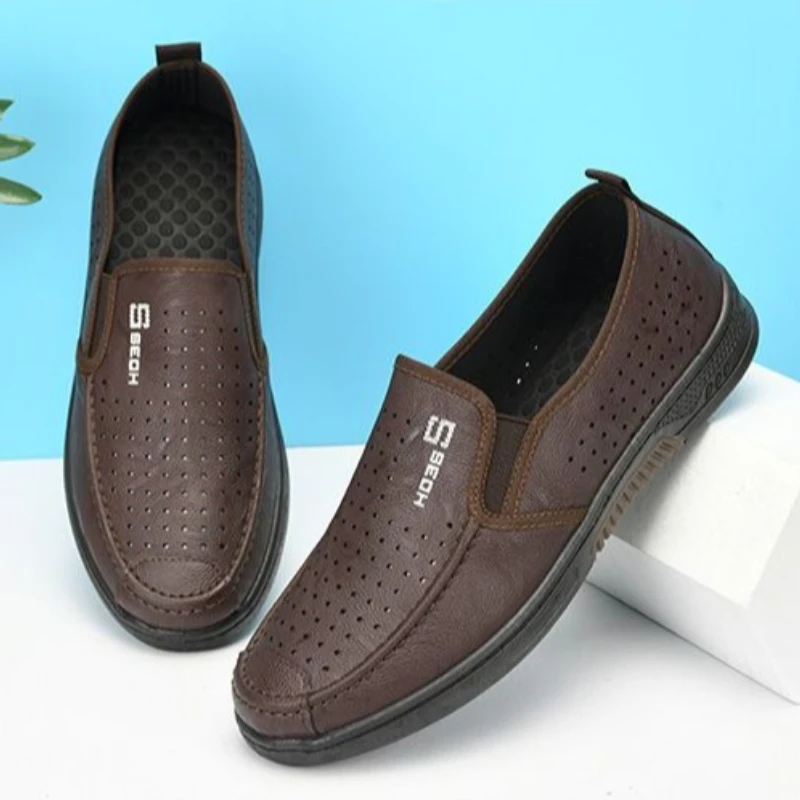 New Summer Men Soft Sole Breathable Mesh Work Clogs Non Slip Wear Resistant Office Leather Casual Shoes Comfortable Footwear