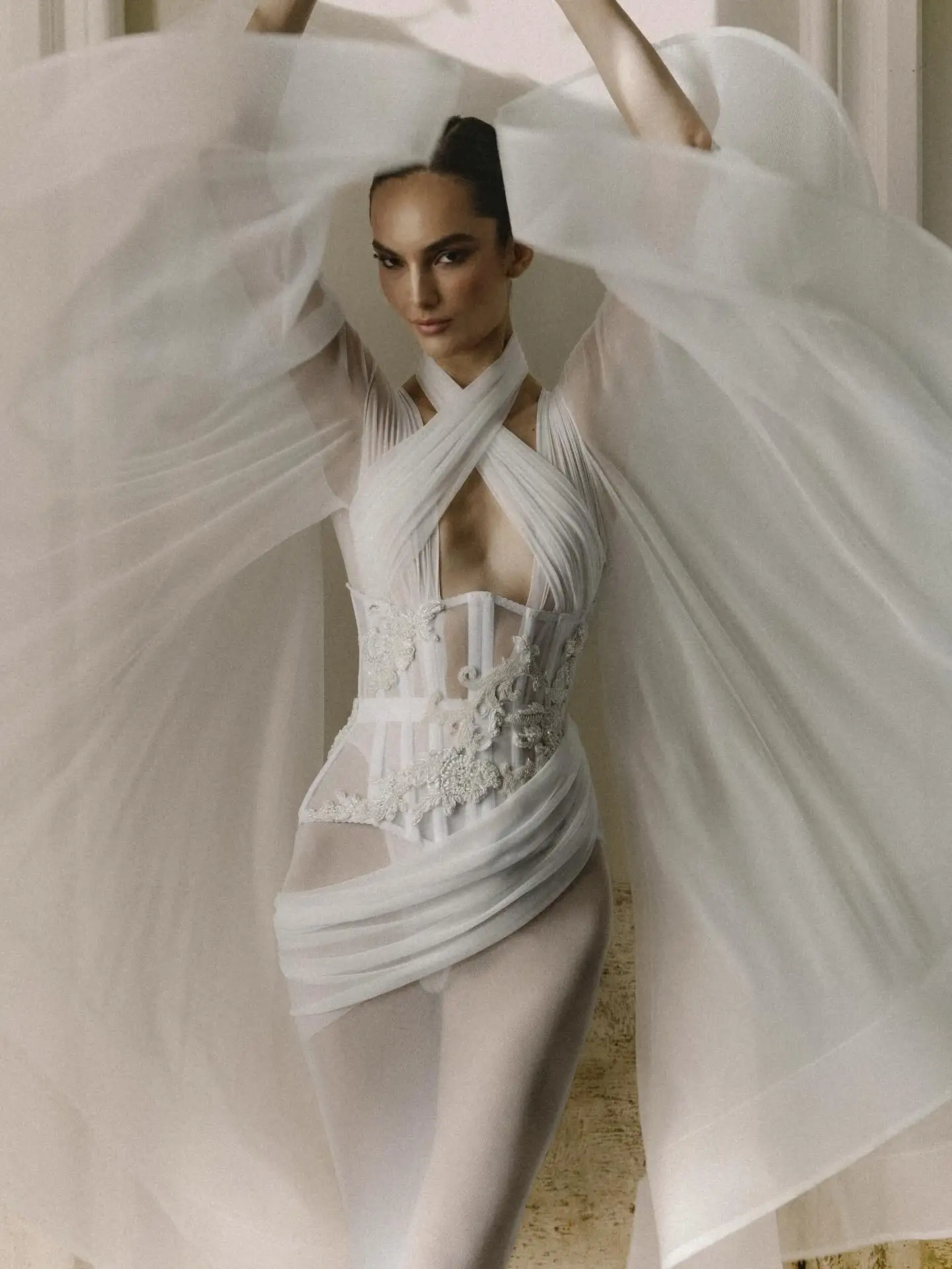 2026 Couture-Illusionskleid, weißes, bauschiges Organza-Kleid auf dem roten Teppich, Runway-Show-Kleid, Stretch-Tüll, Abendparty-Kleider, Robes de Soirée