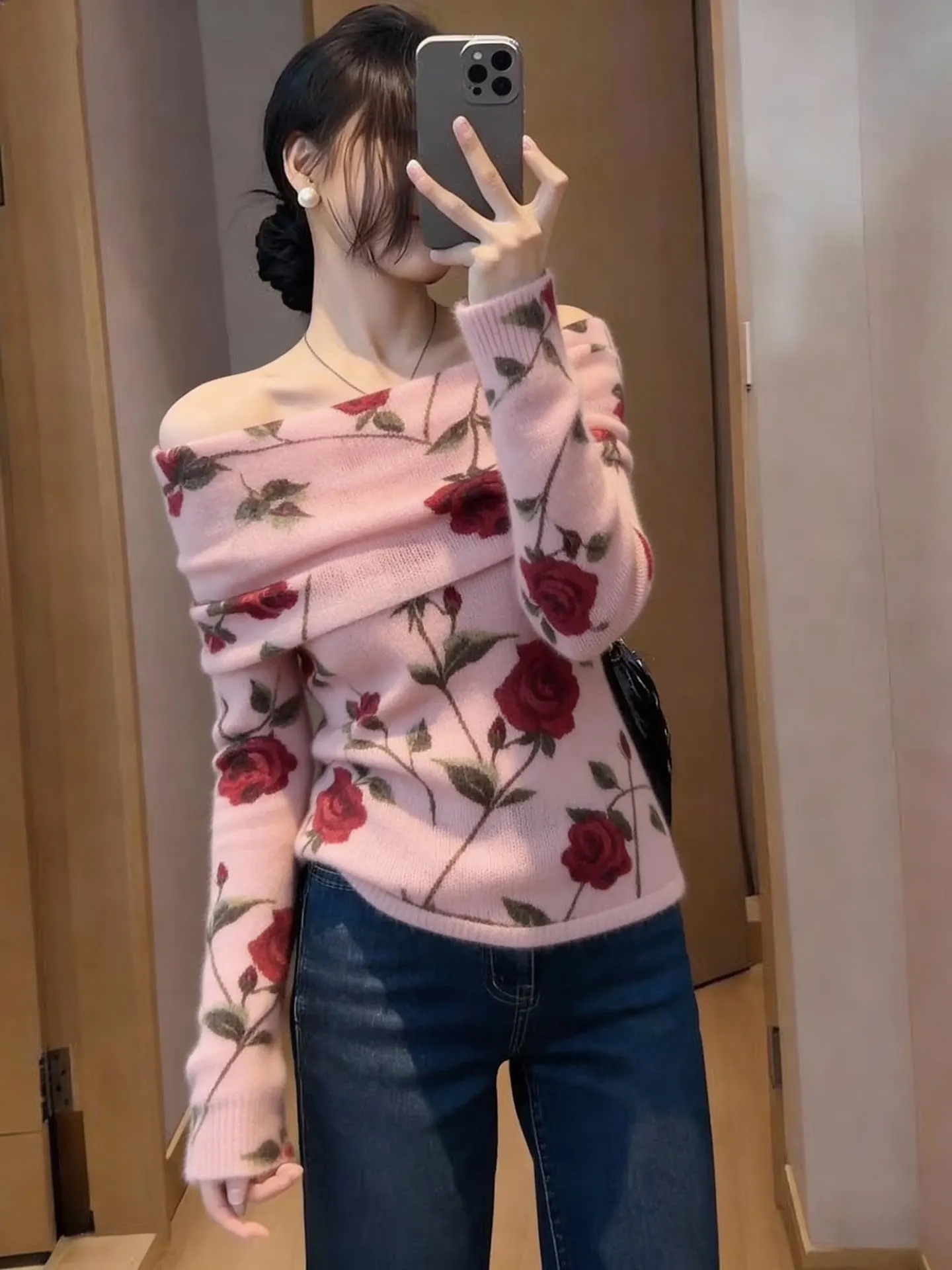 

Pink Knitted One-oulder Floral Sweater Women's Base irt Spring 2026 Early Youthfuln Reduction Korean Sle Long Sve