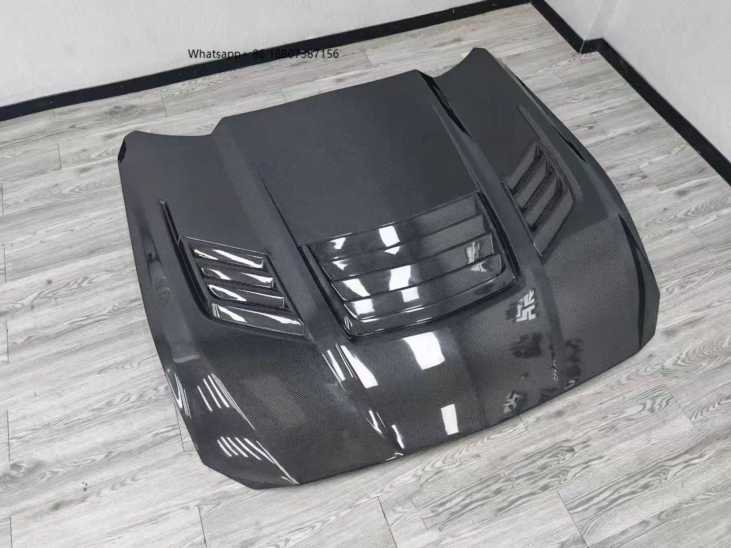 

New 24 Models for Mustang Shabier Carbon Fiber Bumper with Exhaust Cutouts