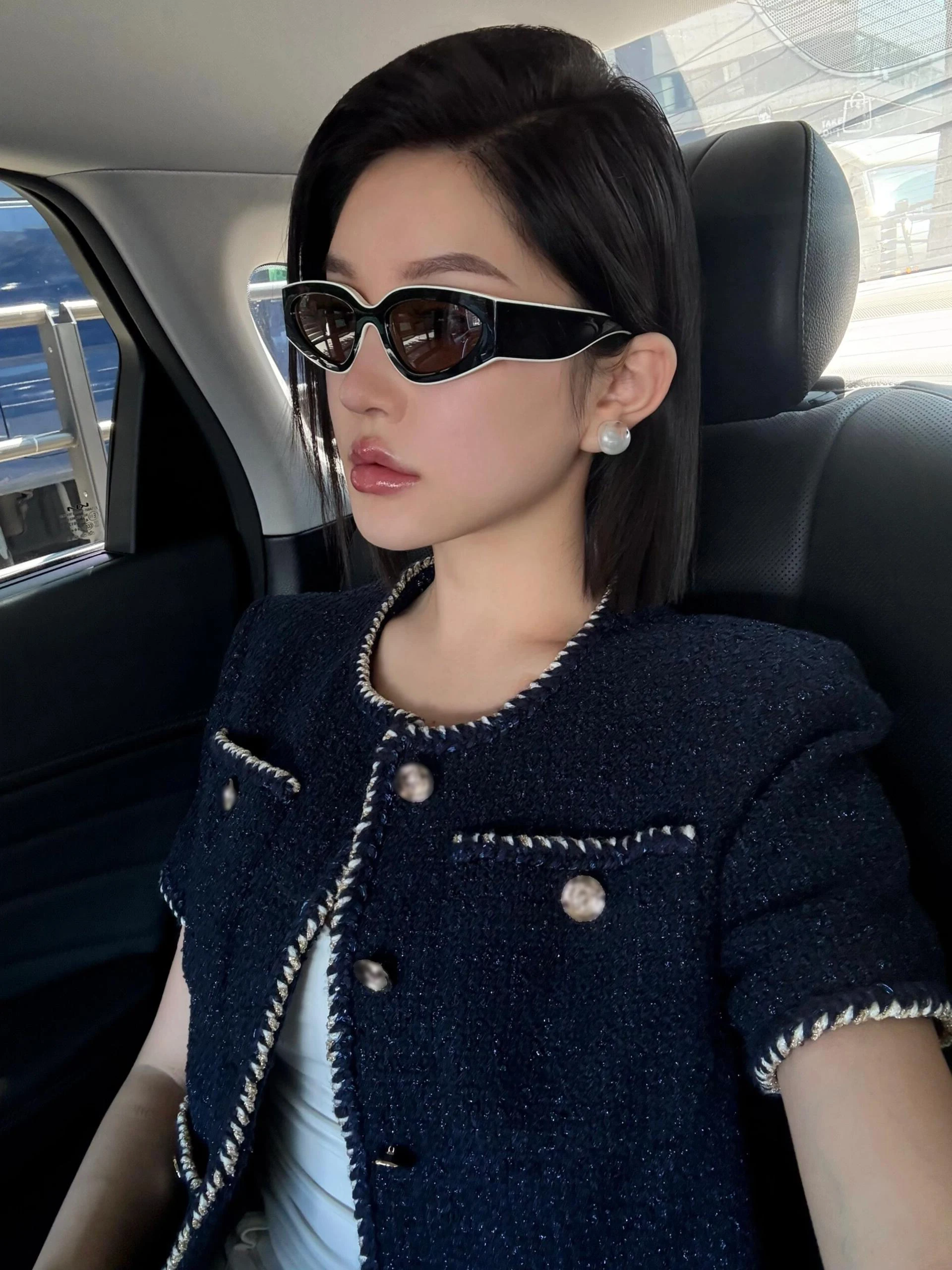 

Unique Retro Small Fragrance Style Baseball Jacket Women's Summer 2026 New Fashion Light Luxury Straight Tube Short Coat