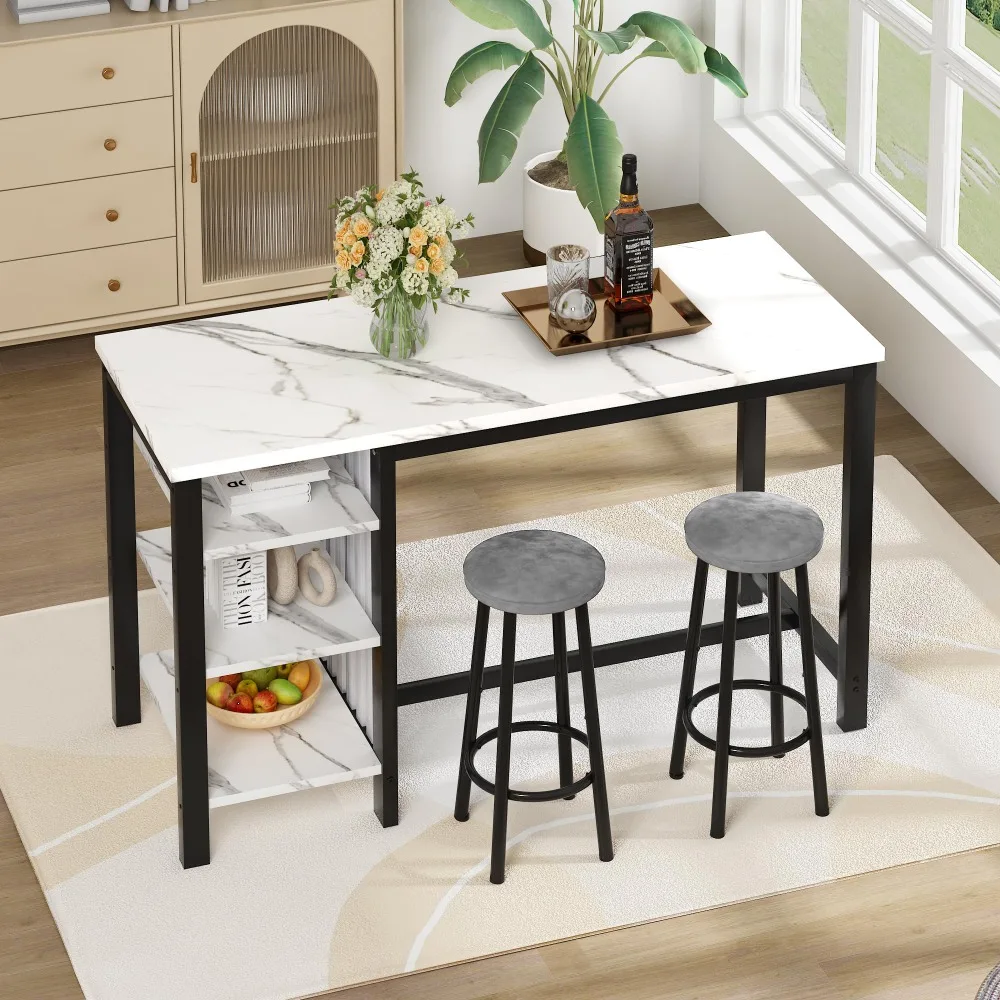 Conjunto de mesa de bar com prateleiras de armazenamento, mesa moderna de café da manhã em mármore falso branco de 47" com 2 bancos de veludo, conjunto de jantar de 3 peças para 2