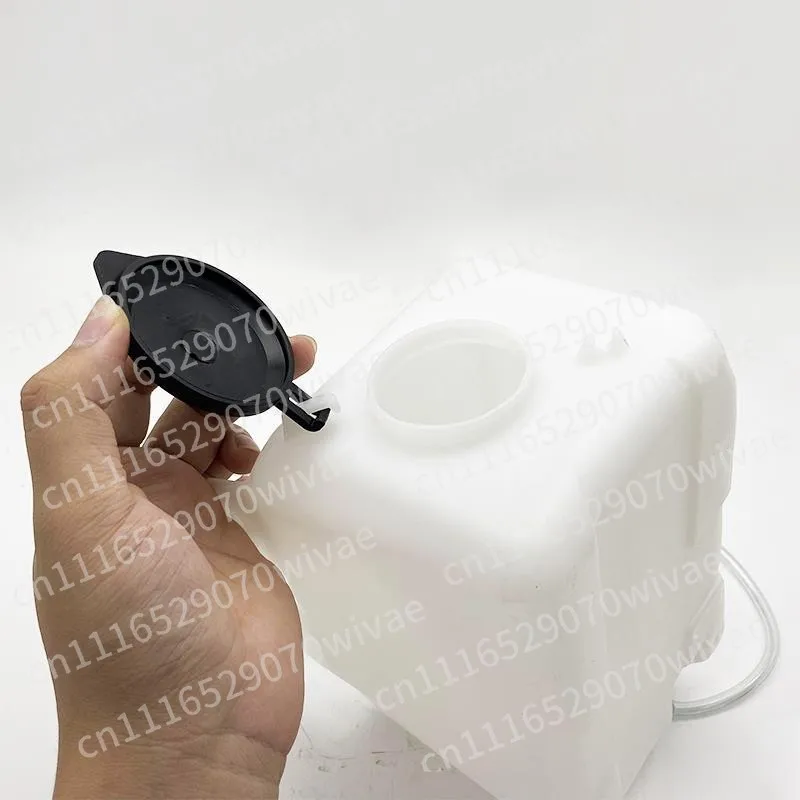 PC200 220 240 300 360-7/8 excavator wiper washing pot spray kettle water tank