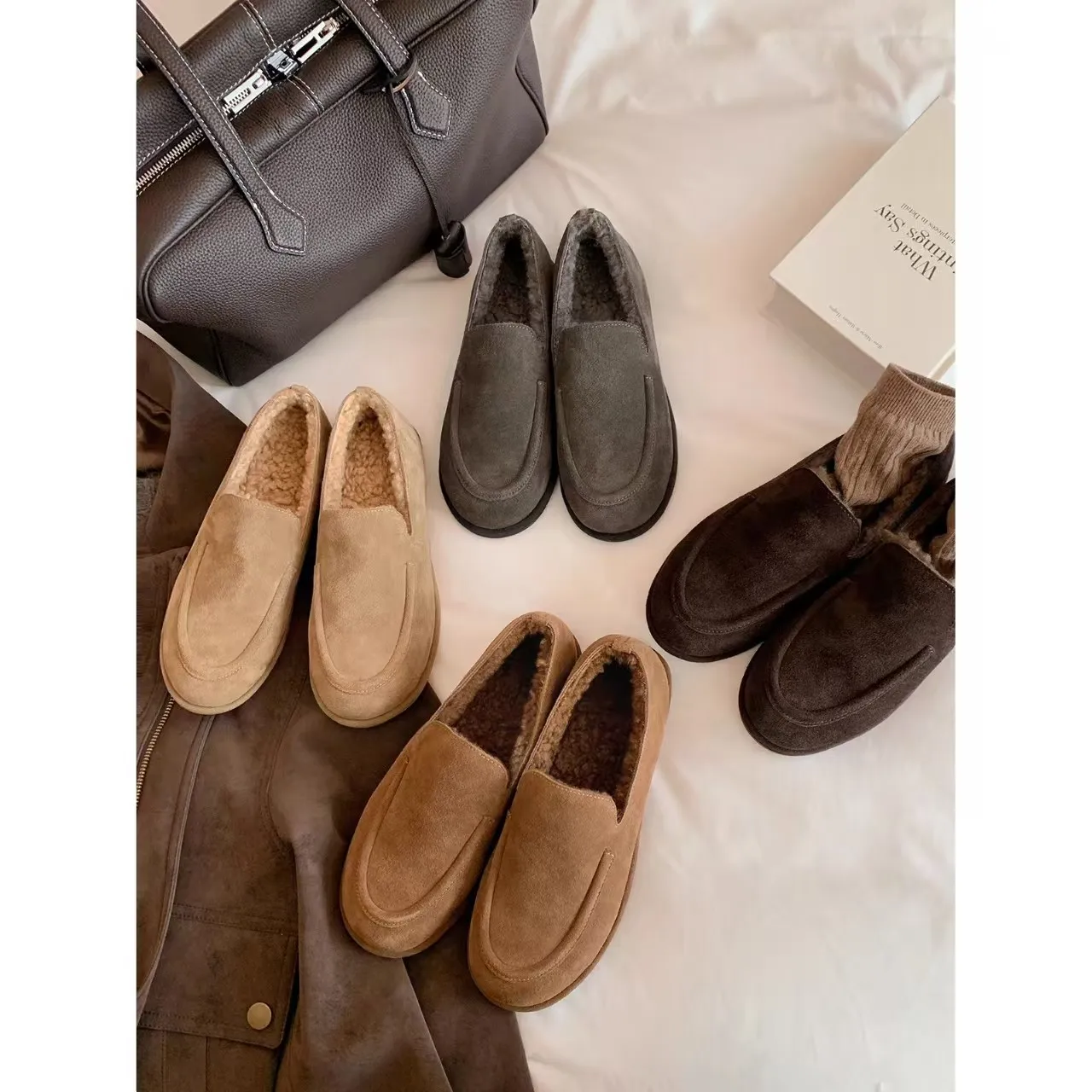 

Winter Shoes Women's 2025 New Wool One-piece Women's Loafers Low Heel Fashion Casual One-Foot Slip-on Warm Ladies Shoes