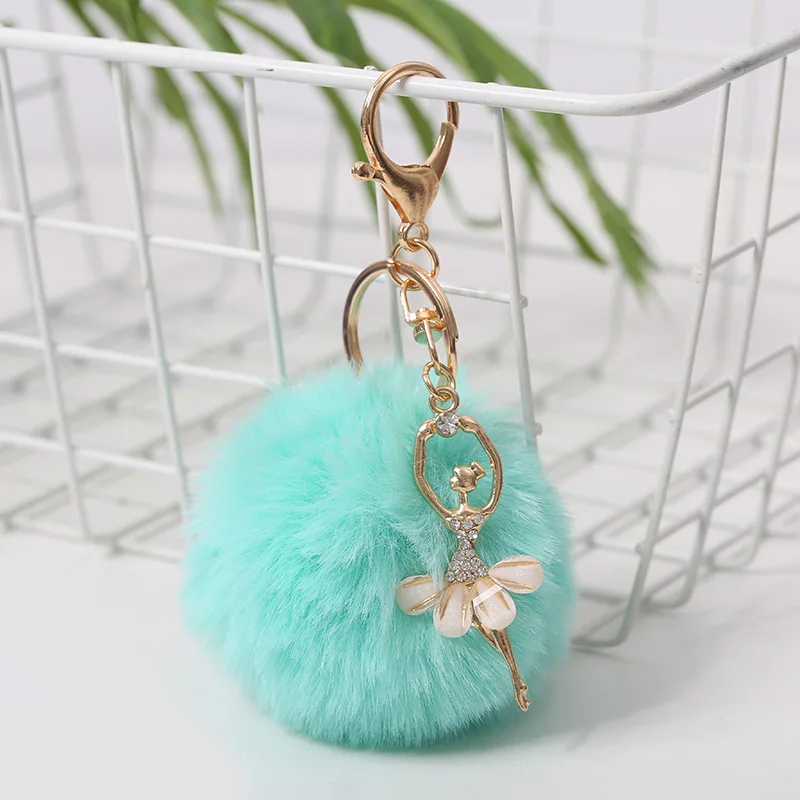 1 Stuks Schattige Pluche Bal Sleutelhanger Dansend Meisje Pluche Speelgoed Sleutelhanger Met Grote Pompom Charme Vrouwen Autotas Sleutelhanger Meisje Accessoires