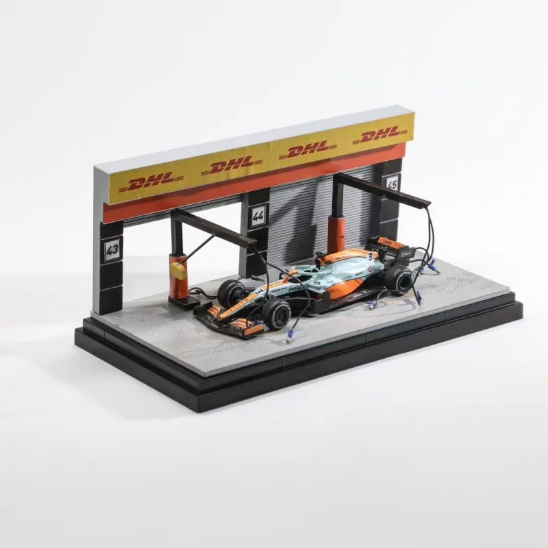

Pre-sale *GetFun 1/64 Formula Racing Repair Room/Repair Passage Scene Model * with Acrylic dust cover - Shipment in October