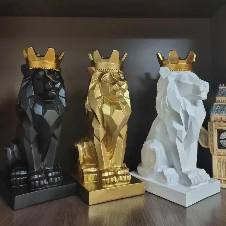 

Geometric Shape Crown Lion King Sculpture Decoration Mighty Animal Statue Resin Crafts Gift Countertop Living Room Decoration