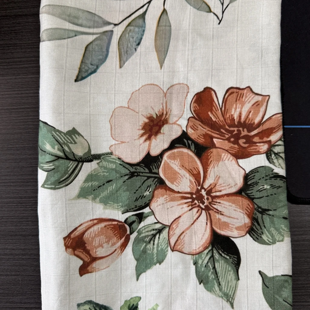 2025 NEW Hot Organic Cotton Popular Styles Swaddle Blanket Customize Designs Paris Swaddle