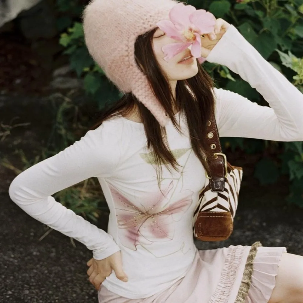 

Spring Rhinestone Floral Long Sleeve T-shirt Sweet Korean Style Slim Fit Top Ladies Clothing Chic Y2k Crop Tops Female