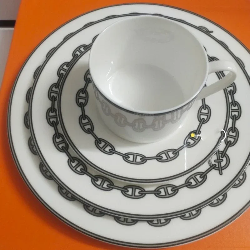 Exquisite Bone China Coffee Cup and Saucer Four-Piece Set with Elegant Dinner Plate for Sophisticated Home Dining Experience