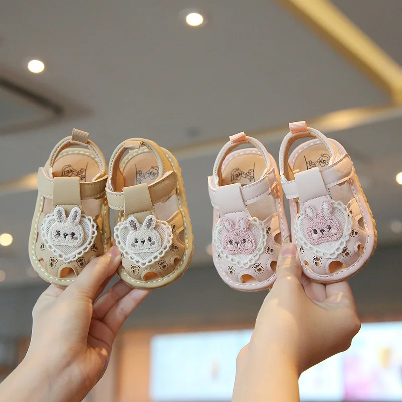 Baby Girls Sandals 2026 New Summer Closed Toe Squeaky Sandals Cute Soft Sole Anti Slip Toddler Walking Shoes Casual Footwear