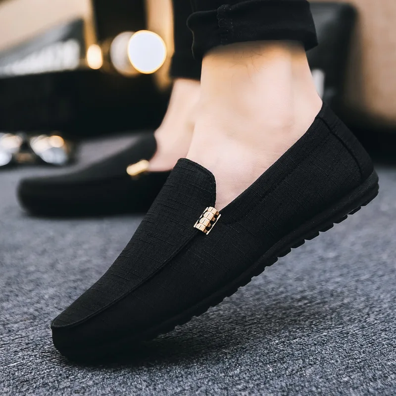 Spring Autumn Male Loafers Lightweight Slip-on Breathable Male Canvas Shoes Fashion Mens Flat Shoes Soft Zapatos Para Hombres