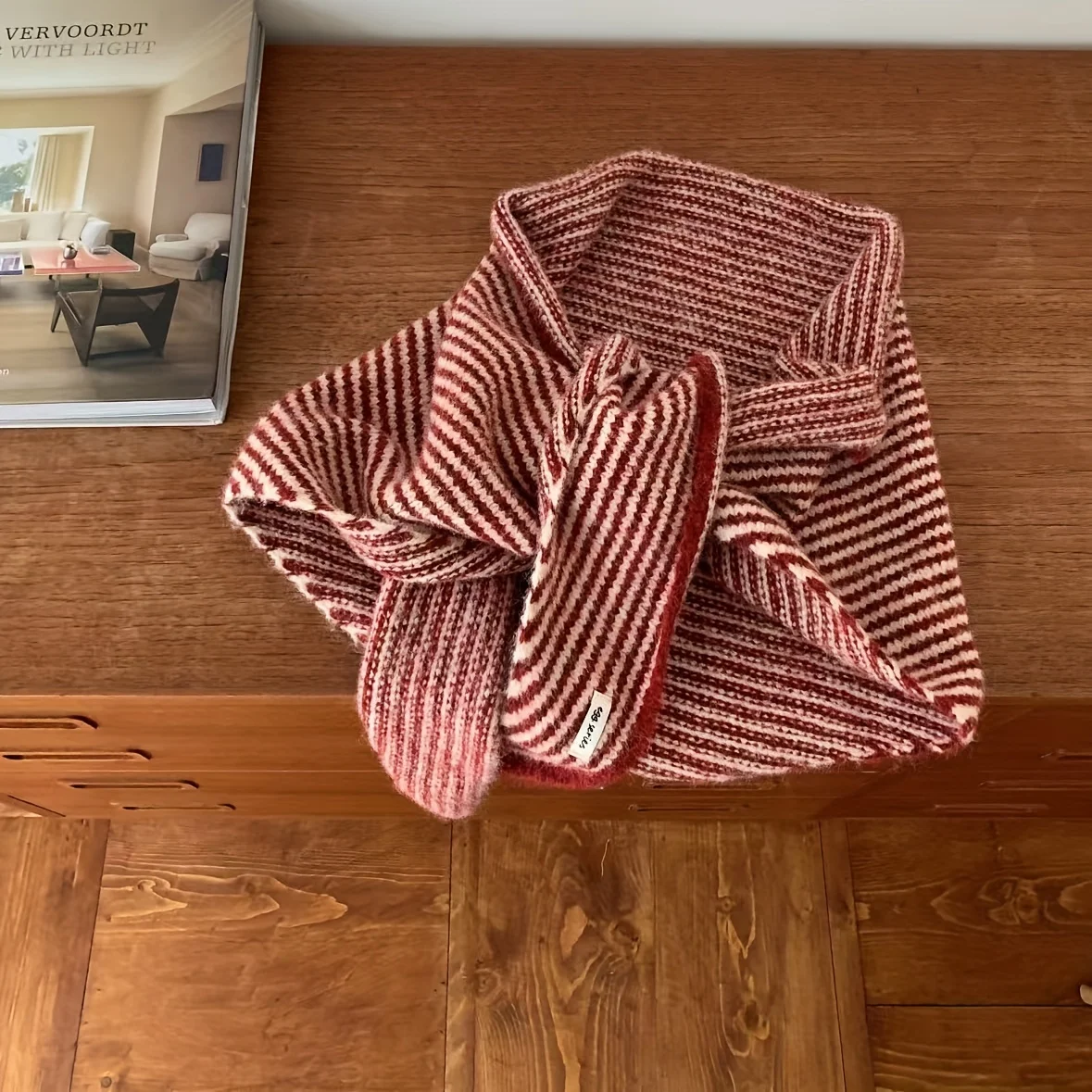 2025 Novo lenço listrado estilo coreano para mulheres, xale quente e versátil de outono/inverno, uso duplo como envoltório de pescoço