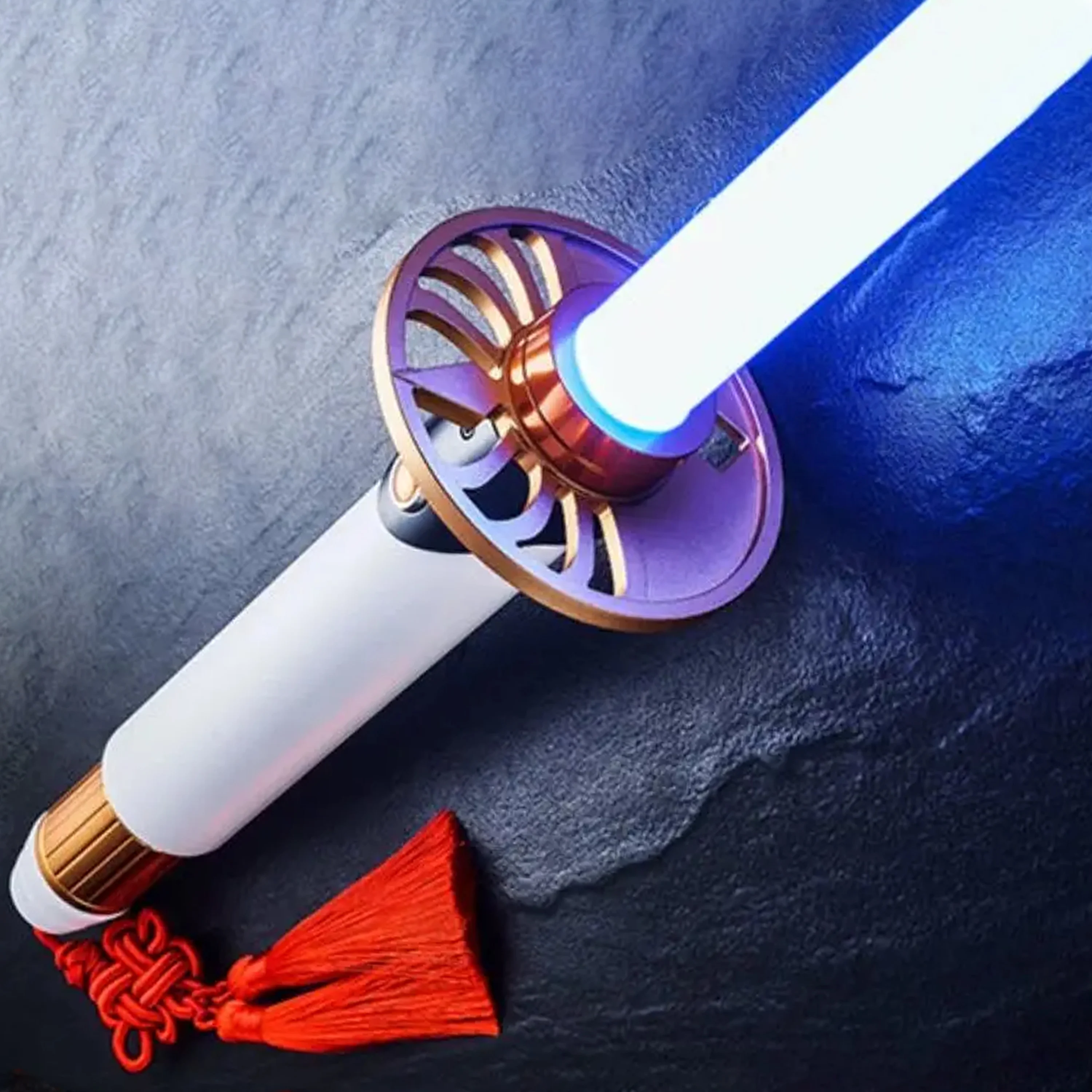 

Ultimate Works LTA Neopixel Lightsaber Proffie2.2 Asteria Heart Universal Chassis 1 Inch Heavy Dueling Pixel Blade Cosplay Saber