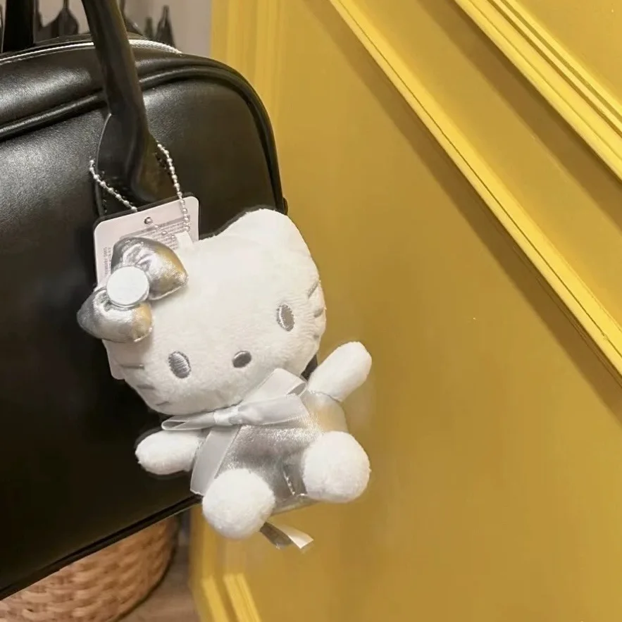 絶妙な弓型ハローキティぬいぐるみDIYバッグペンダント漫画かわいいハローキティ人形キーホルダーバックパックデコレーションアクセサリー