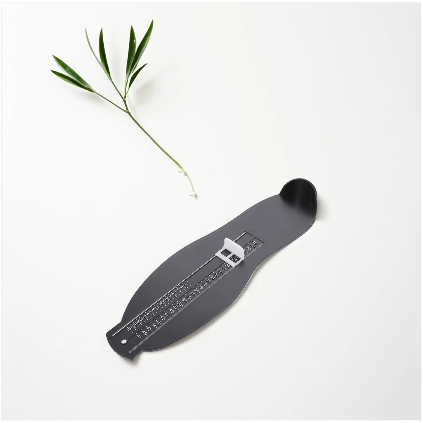 

2pcs Adult Foot Measuring Device Black Tape Ruler 30cm Shoe Size Gauge Sturdy Lightweight Easy Storage Accurate for Men