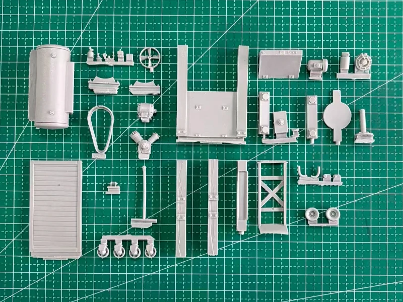 1/35 Scale Die-Cast Resin Model Assembled Kit Workshop Hydraulic Press, Compressor and 2 Carts Scene Model Unassembled Unpainted