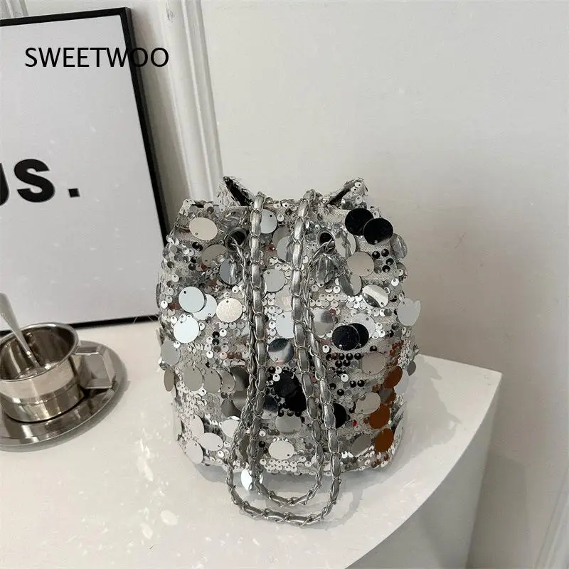 

2026 Sequin Glitter Mini Bucket Bag Metal Chain Strap Crossbody Shoulder Purse Night Club Street Trend Outfit