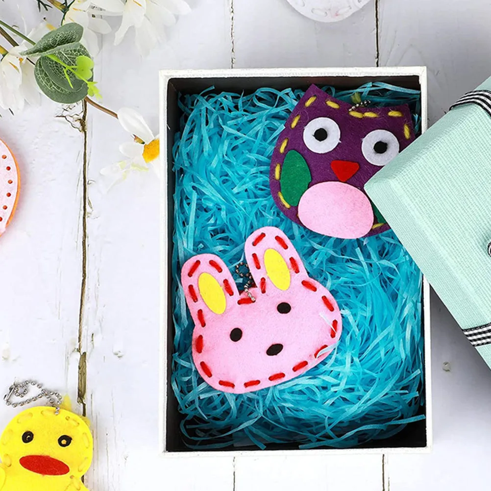 

8 Pcs Animal Shape DIY Kit Non woven Fabric Schoolbag Pendant Halloween Craft Kids Toys H made Gifts Jewelry Accessories
