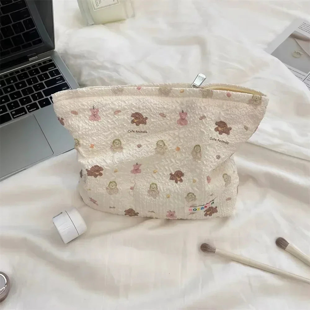 bolsa-cosmetica-fofa-de-desenho-animado-grande-capacidade-organizador-de-maquiagem-para-viagem-bolsa-de-lavagem-armazenamento-de-higiene-pessoal-feminino