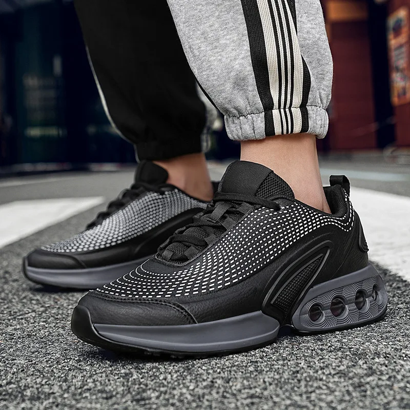 ONEMIX Neue Männer Laufschuhe Outdoor Sport schuhe Männer Air Kissen Turnschuhe Männer Trainer Schuhe Für Männer Jogging Schuhe Frauen 2025 NEUE