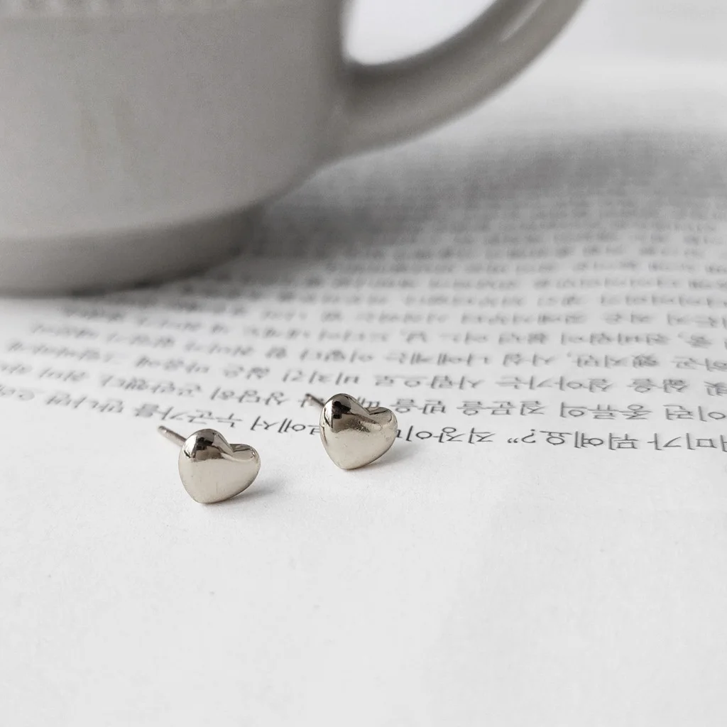 Silver Color Heart Stud Earrings for Women Tiny LOVE Sweet Korean Fashion Girls Small Earrings Cheap Ear Ornament DIY Accessory