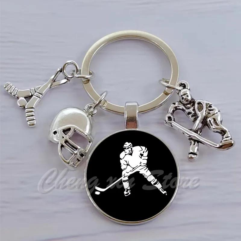 Personalized keychain for ice hockey players, DIY logo image, fashionable ice hockey fan gift