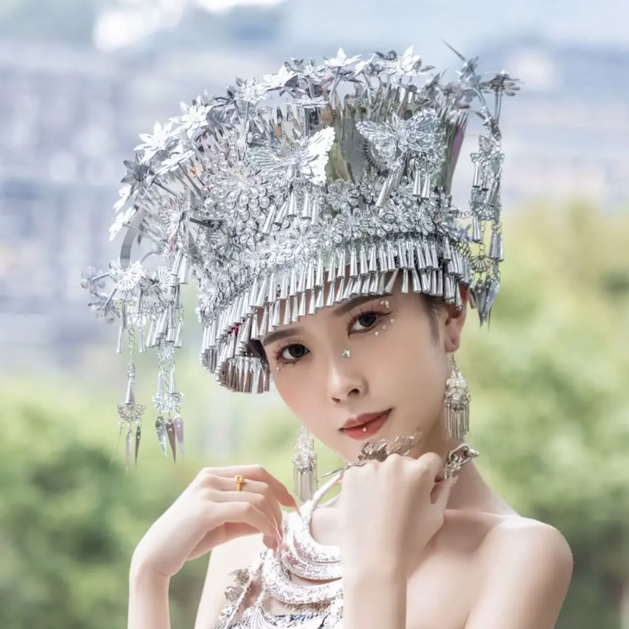 Minorit miao cabeça jóias cabeça adereços guangxi chapéu liga de metal cor prata headwear cabeça grande jóias yunnan headwear jóias