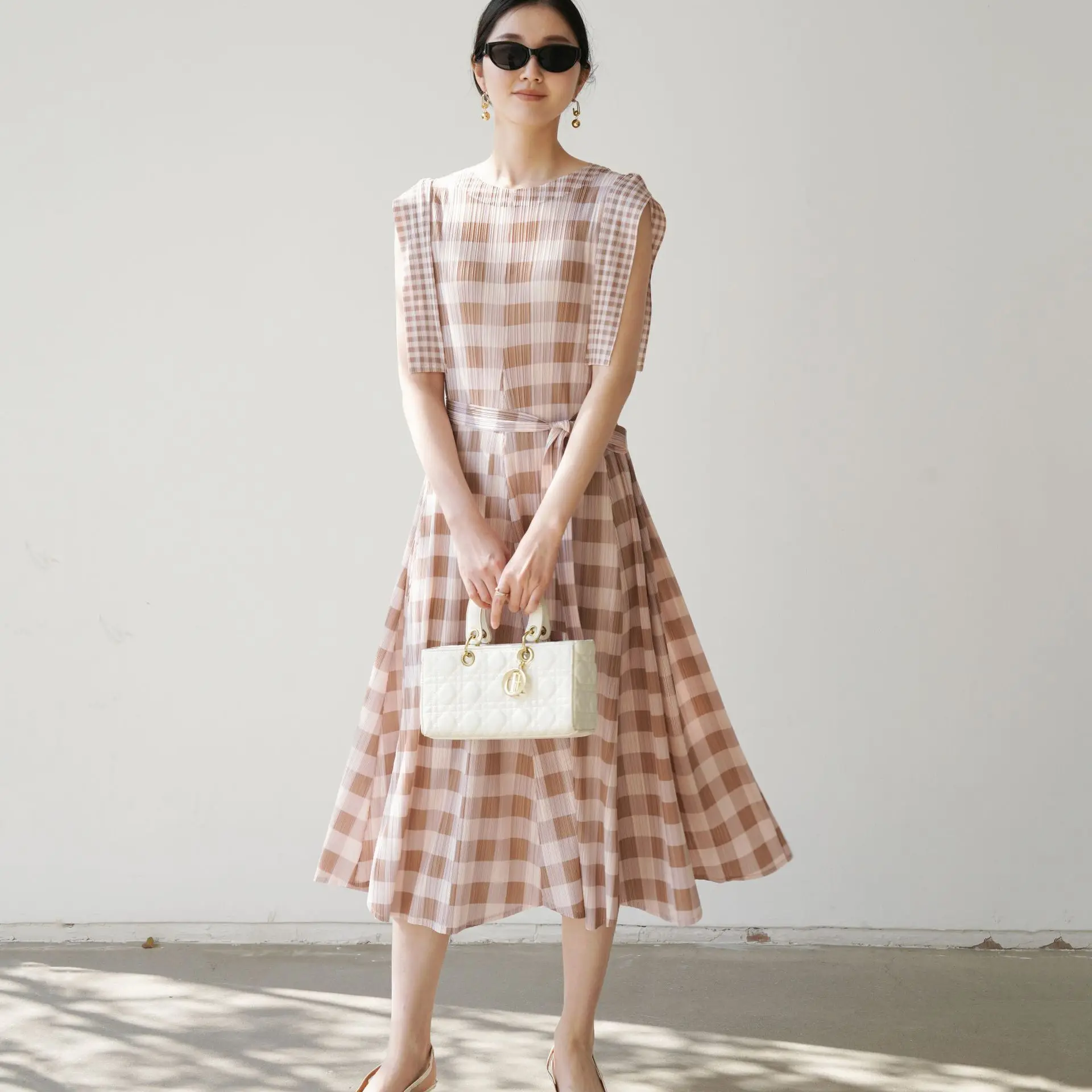 

Miyake Pleated Dress for Women 2025 Summer New Plaid Pattern Garden Style Fresh Tie Thin Waist Sleeveless A-line Black Dress