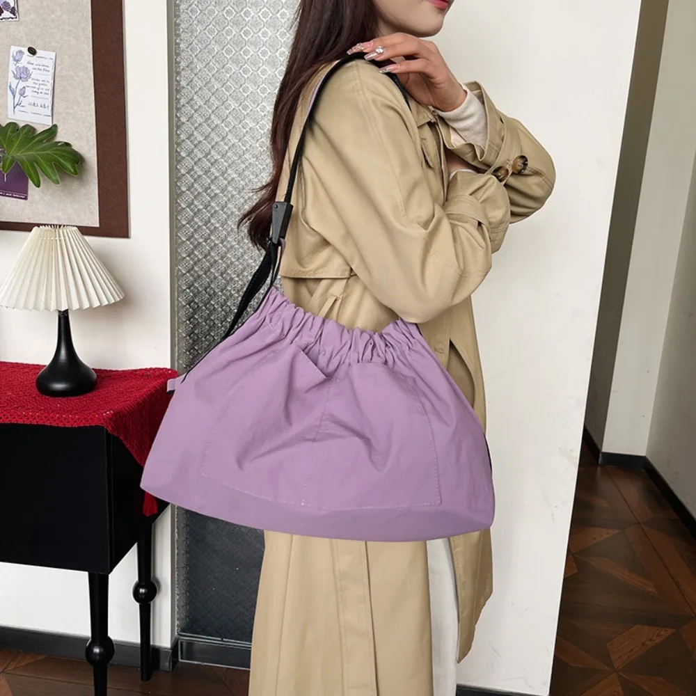 

Cool Casual Drawstring Shoulder Bag Wrinkled Korean Style Nylon Cloth Handbag Large Capacity Solid Color Underarm Tote Bag Girls