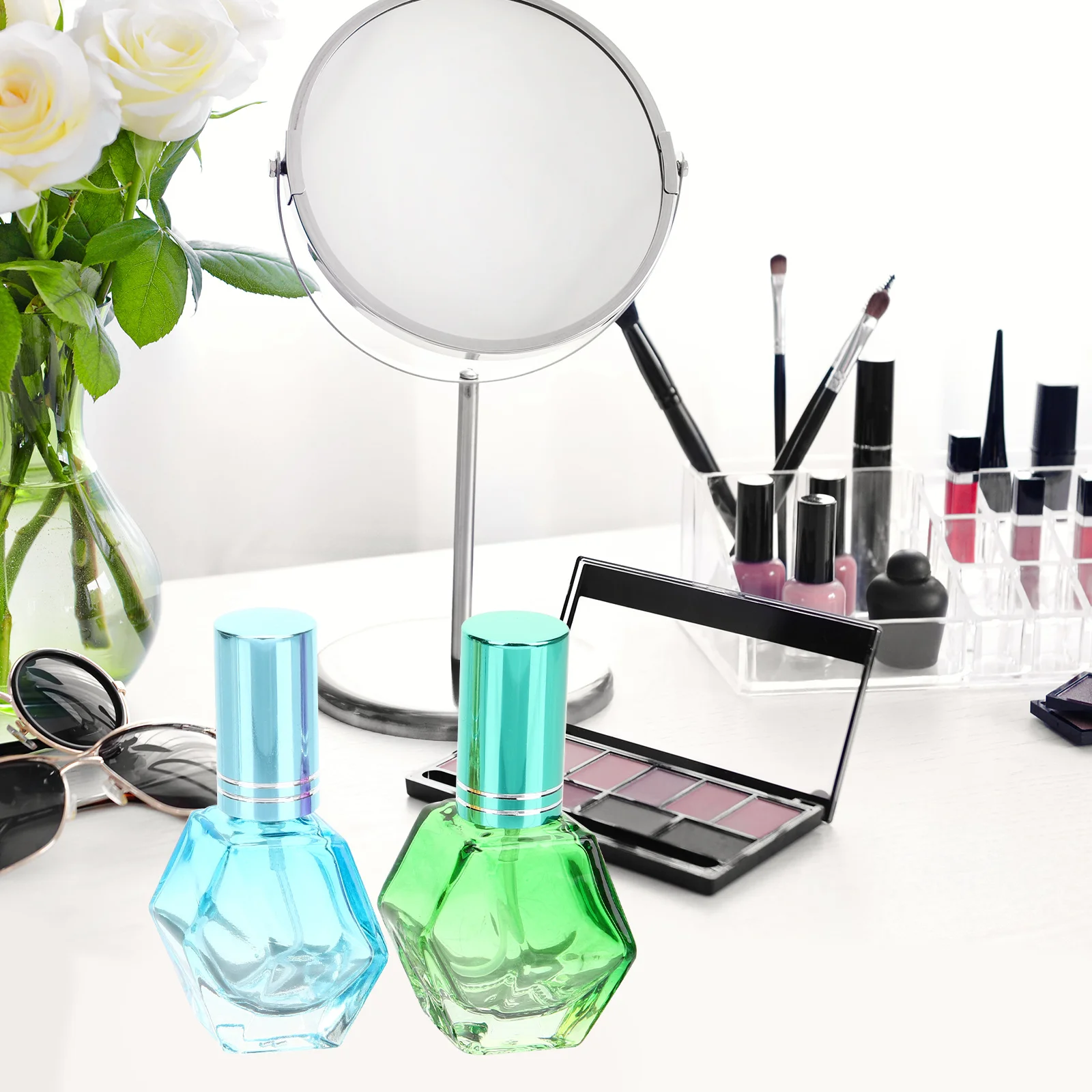 

5Pcs Glass Perfume Bottle Vintage Colored Refillable 10Ml Scent Container for Essential Oil Aroma Decorative Bottle Holder