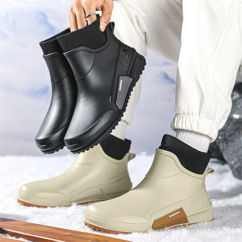 Fashionable Rain Boots Multifunctional Outdoor Wear Anti Slip Kitchen Rubber Shoes with Plush Insulation Men's Rain Shoes 2025