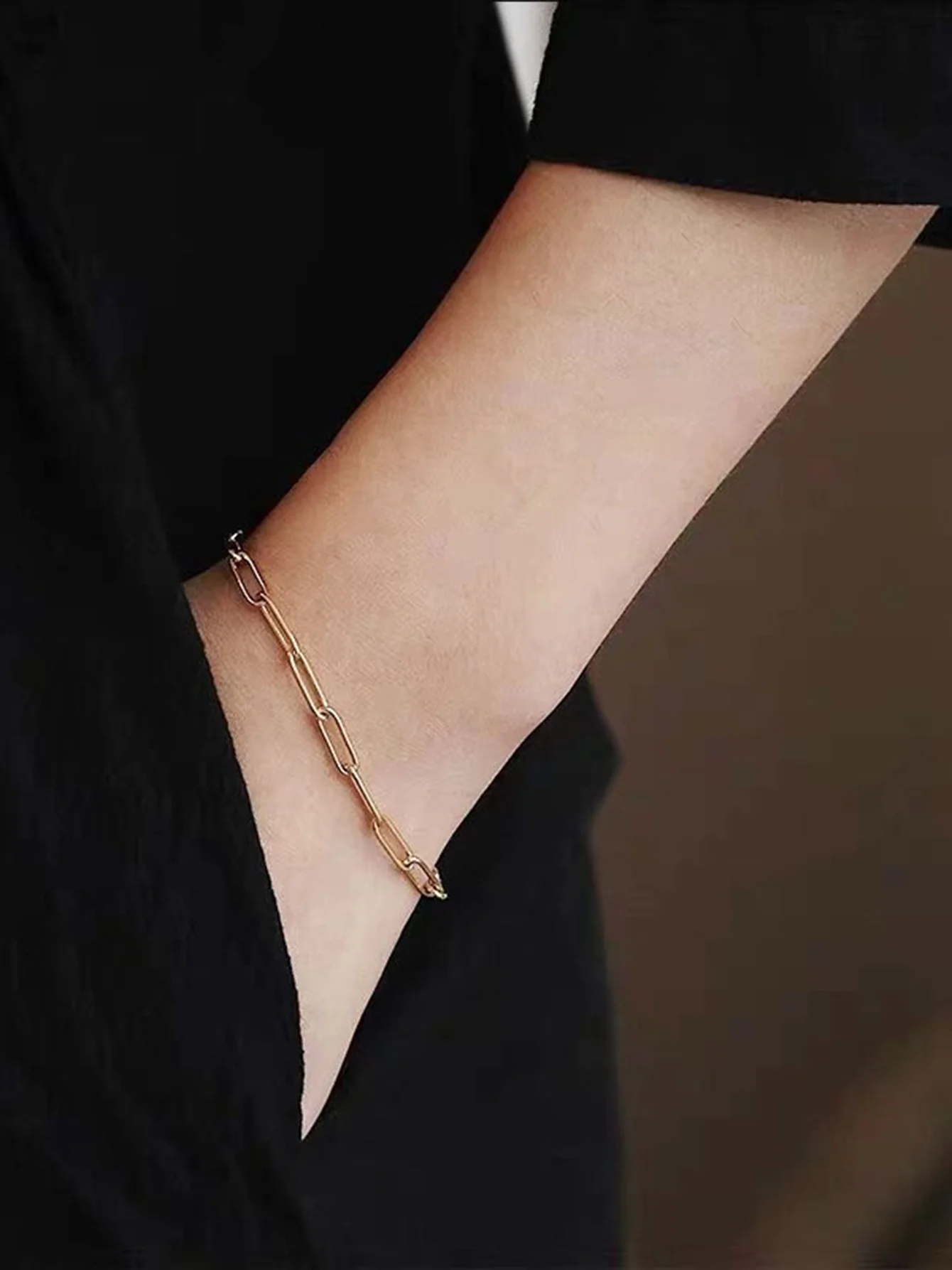 Paperclip Link Chain Bracelet Stainless Steel 18K Gold Plated Dainty Rectangle Minimal Chain Jewelry for Women and Girls