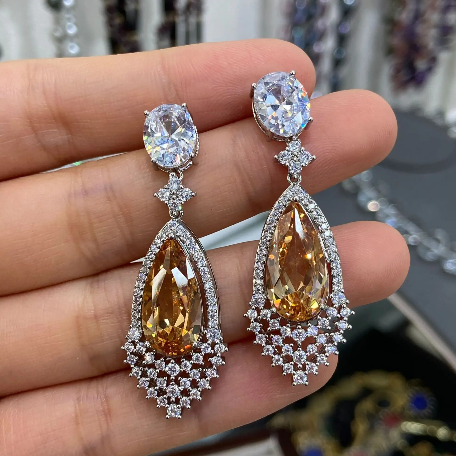 Stunning Luxury Big Water Drop Champagne Cubic Zirconia Crystal Long Earrings for Women Chic Designer Jewelry