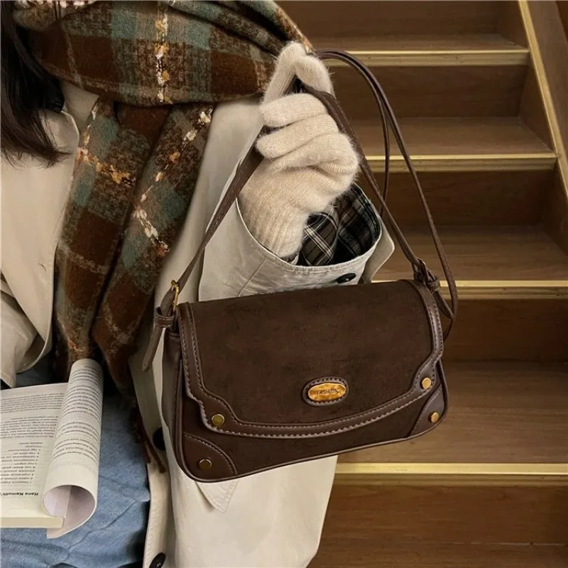 حقيبة يد كاجوال أنيقة بكتف واحد للتنقل على طراز الحرم الجامعي، عصرية رائعة ومحمولة وبسيطة ومتعددة الاستخدامات وعملية