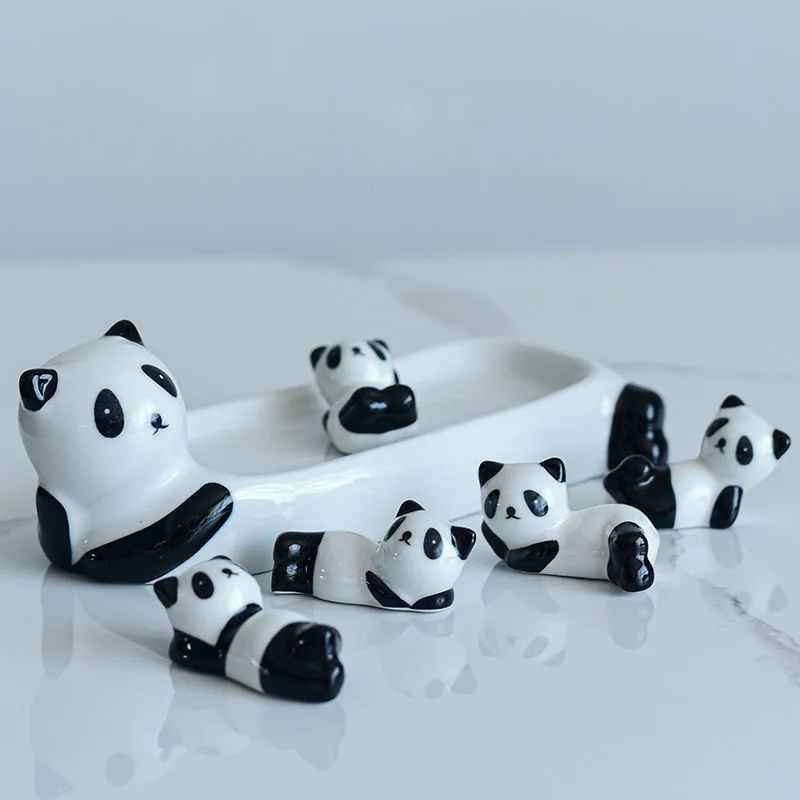 

Creative Ceramic Chopstick Holder Home DiningTable Public Chopstick Decoration Storage Little Panda Chopstick Holder PillowZE334