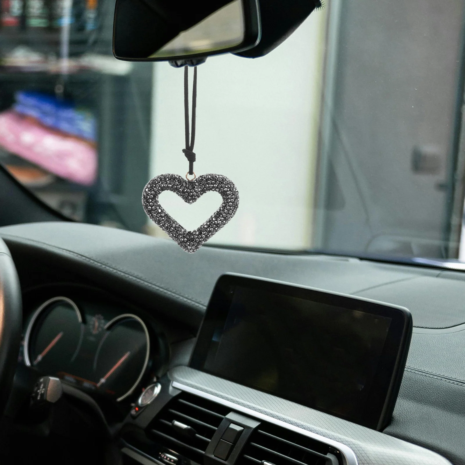 

Heart Shaped Rhinestone Rearview Mirror Charm Crystal Car Decor Bling Pendant Glitter Vehicle Accessory Durable Alloy Sparkling