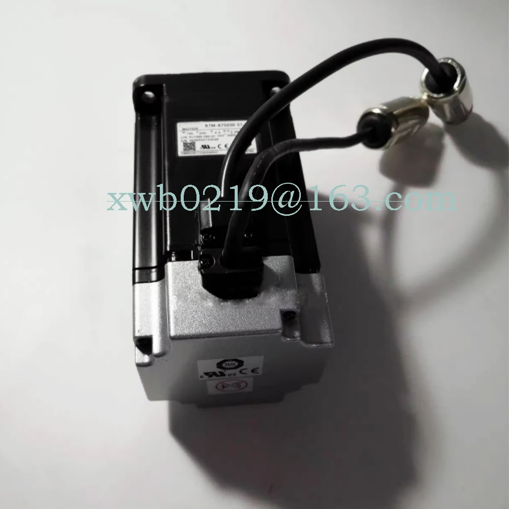 New Original Servo Motor R7M-A20030-S1-D R7M-A75030-S1-D R7M-A40030-S1 R7M-A40030-S1-D R7M-A40030-BS1-D