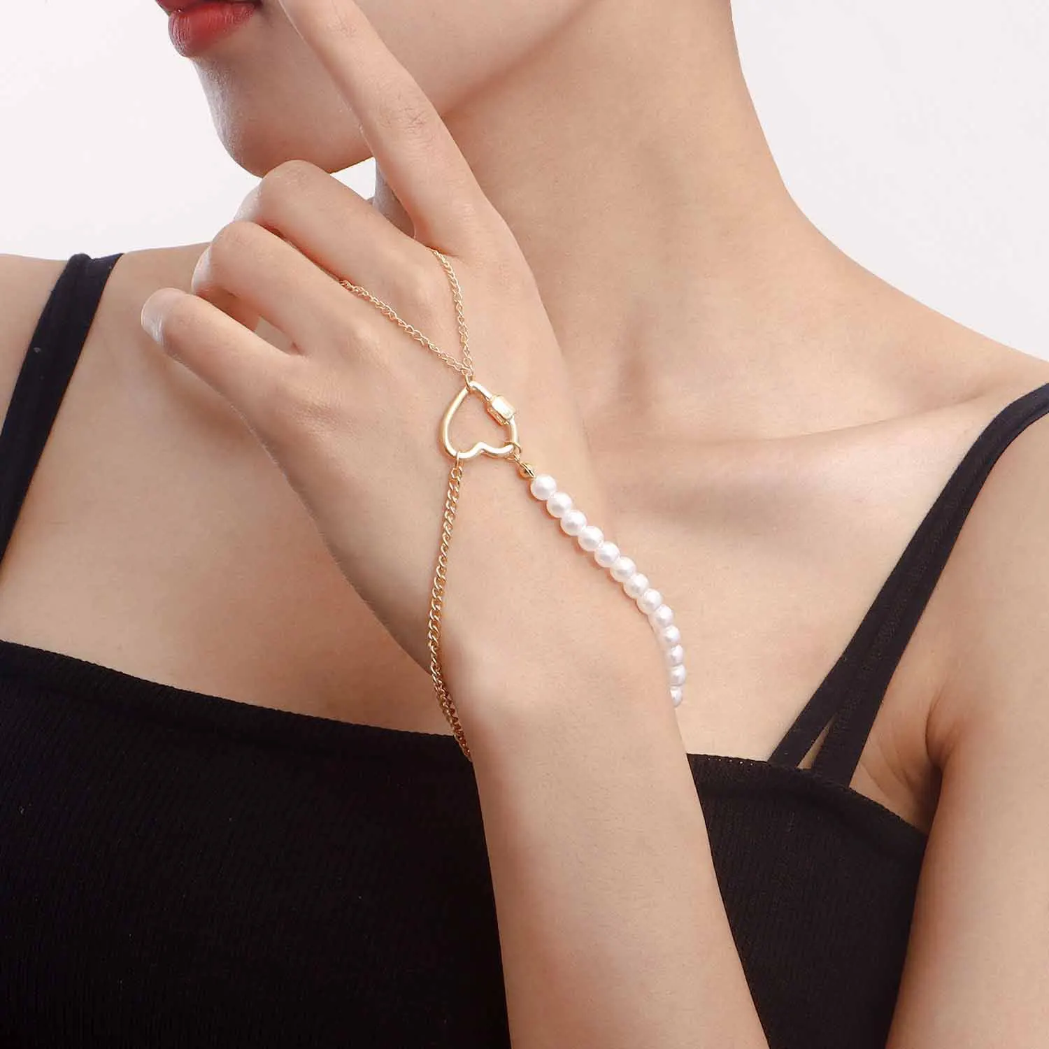 European and American Style Popular Punk Vintage Imitation Pearl Personality Finger Chain Bracelet Party Jewelry